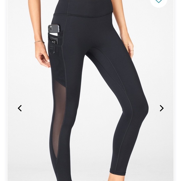 ✌🏼Bundle of Two Pairs! Fabletics Motion 365 Leggings Black: 2 Pair Bundle 🖤 🖤 - Picture 3 of 10
